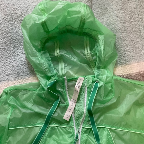 Lululemon Transparent Green Running Jacket with Hood Size 8 - Picture 4 of 15